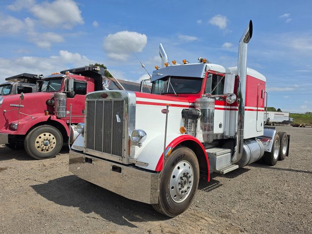 Image for 1984 PETERBILT 359 TANDEM AXLE ROAD TRACTOR