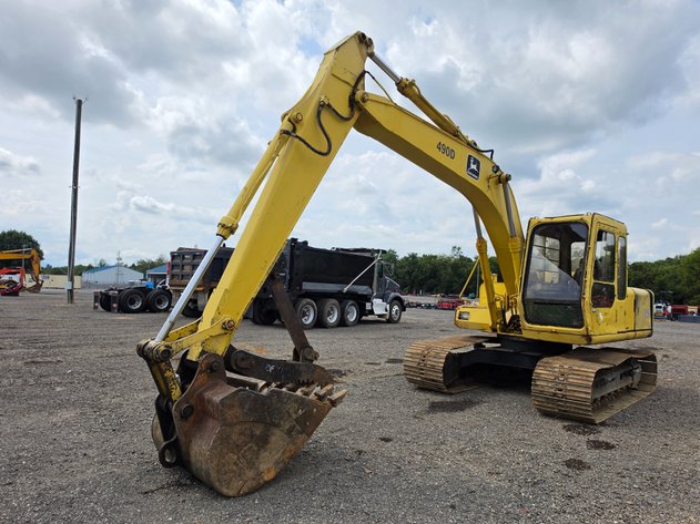 Image for JOHN DEERE 490D EXCAVATOR