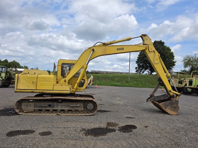 Image for JOHN DEERE 490D EXCAVATOR