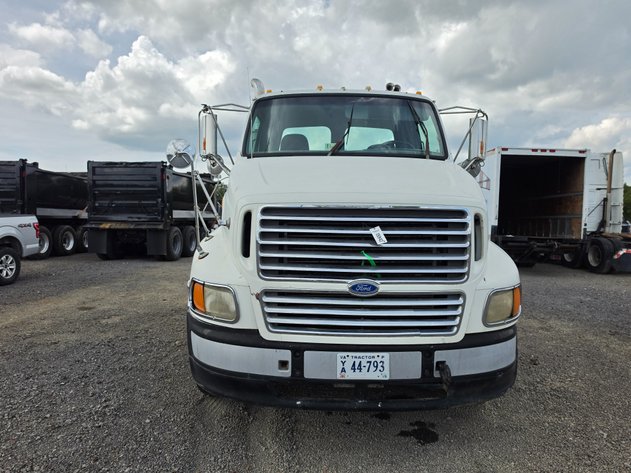 Image for 1997 FORD AEROMAX TANDEM AXLE ROAD TRACTOR