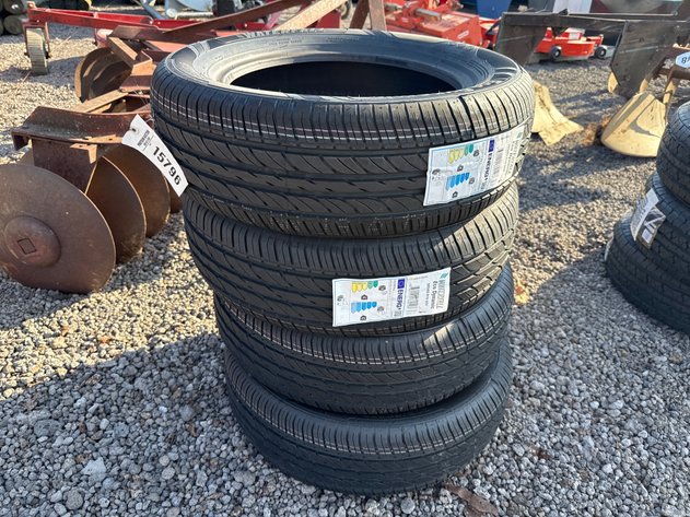 Image for QTY(4) 205/60 R16 TIRES