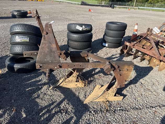 Image for 3-POINT HITCH 2-BOTTOM PLOW