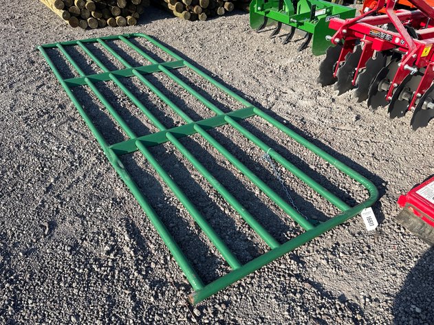 Image for QTY(1) 12' 6 BAR GREEN GATE