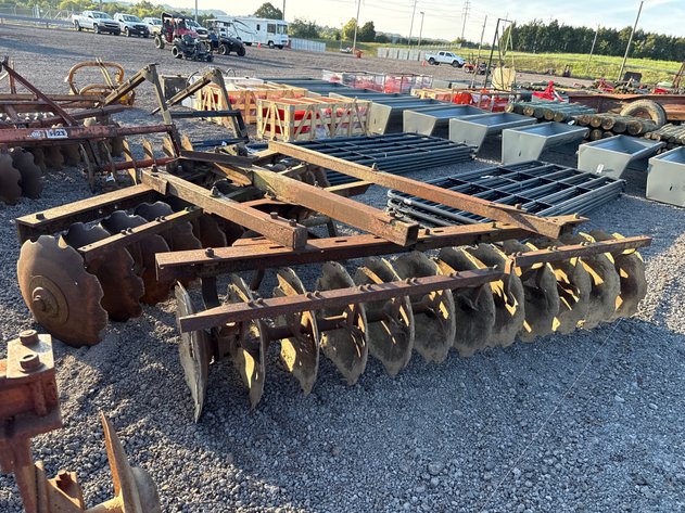 Image for 8' PULL TYPE OFFSET DISC HARROW