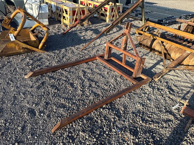 Image for 3-POINT HITCH BALE CARRIER
