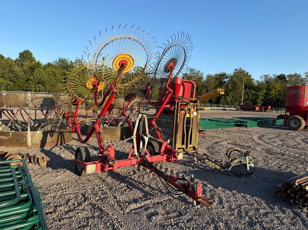 Image for WALTON 8 WHEEL V-RAKE