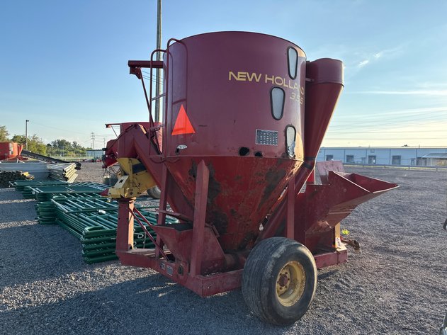 Image for NEW HOLLAND 355 PULL TYPE GRINDER MIXER