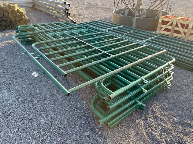 Image for QTY(10) 12' CORRAL PANELS