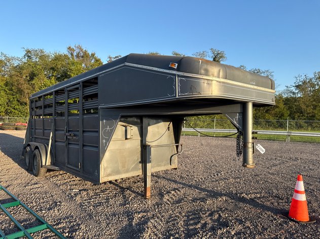 Image for 1998 DALTONS 16' GOOSENECK STOCK TRAILER