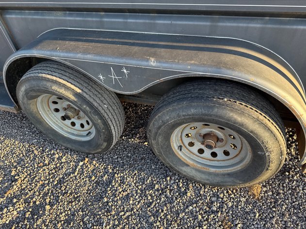 Image for 1998 DALTONS 16' GOOSENECK STOCK TRAILER