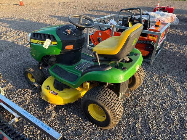 Image for JOHN DEERE D105 LAWN MOWER