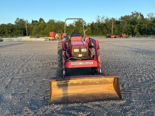 Image for MASSEY FERGUSON 1260 TRACTOR