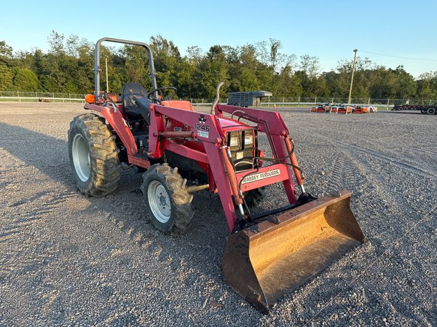 Image for MASSEY FERGUSON 1260 TRACTOR