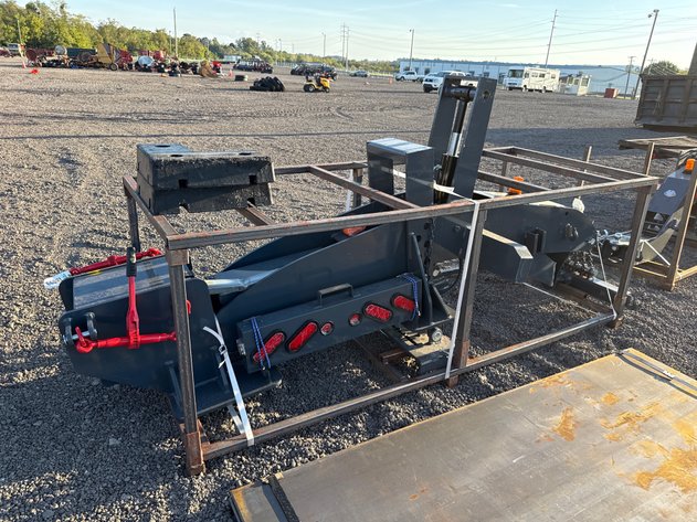 Image for 5TH WHEEL WRECKER W/ GOOSENECK HITCH, TOW BAR, TAIL LIGHT BAR,