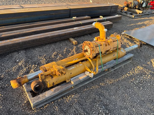 Image for KOMATSU PC 200 EXCAVATOR CYLINDERS AND PARTS