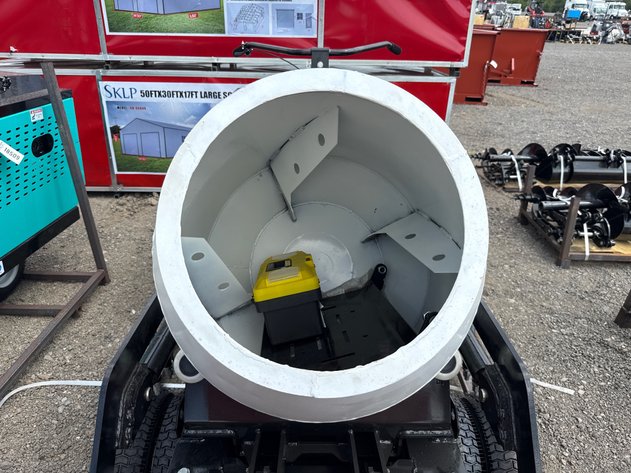 Image for 2026 MT800 SELF LOADING CEMENT MIXER