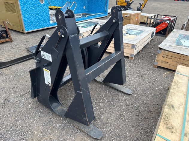 Image for LANDHONOR SKID STEER PALLET FORK GRAPPLE