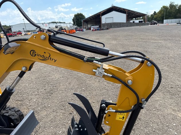 Image for CFG QK18R MINI EXCAVATOR