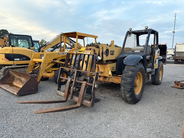 Image for CAT TH350B TELEHANDLER