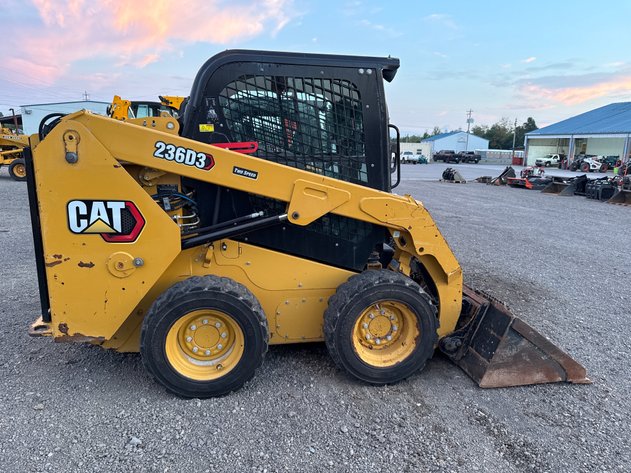Image for CAT 236D3 SKID STEER