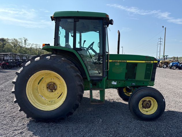Image for JOHN DEERE 6405 TRACTOR