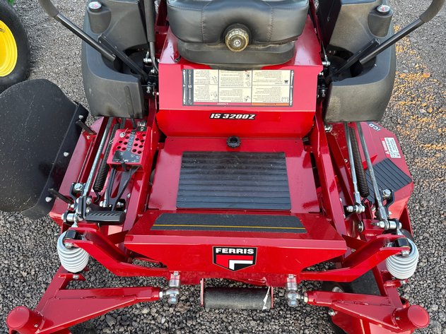 Image for FERRIS IS3200Z ZERO TURN MOWER