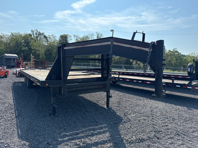 Image for 2020 P AND T 25' GOOSENECK FLATBED TRAILER