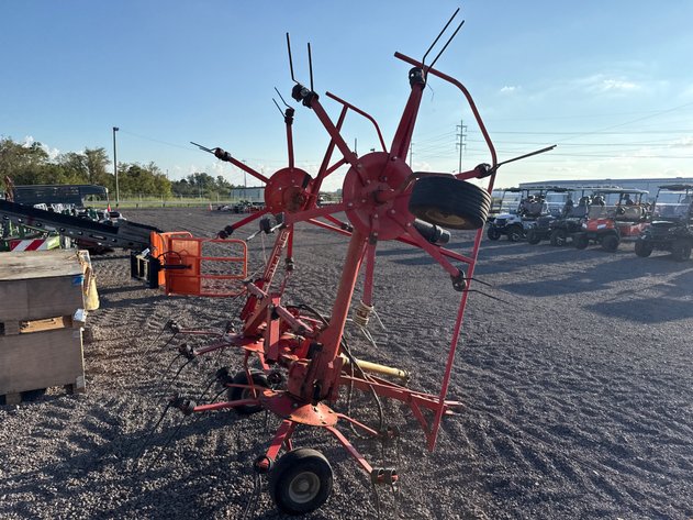 Image for GTS 520 4 BASKET PULL TYPE TEDDER