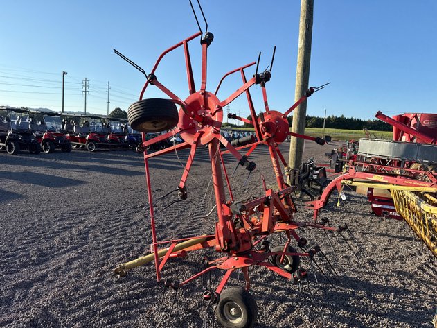 Image for GTS 520 4 BASKET PULL TYPE TEDDER