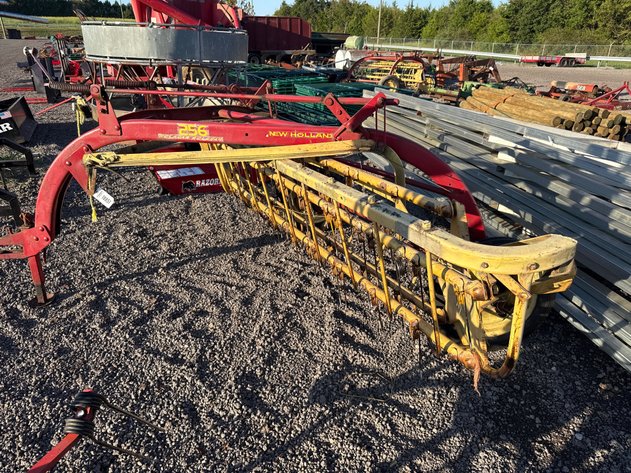 Image for NEW HOLLAND 256 SIDE DELIVERY HAY RAKE