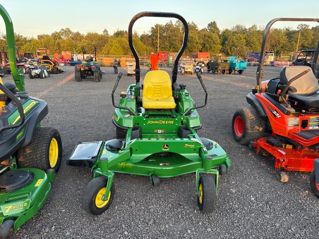 Image for JOHN DEERE Z520A ZERO TURN MOWER