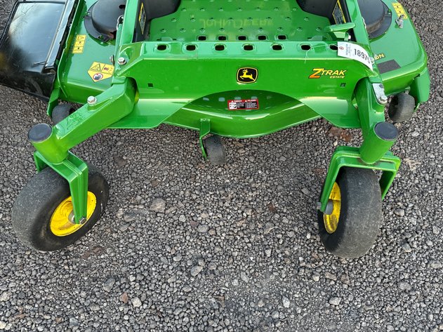 Image for JOHN DEERE Z520A ZERO TURN MOWER