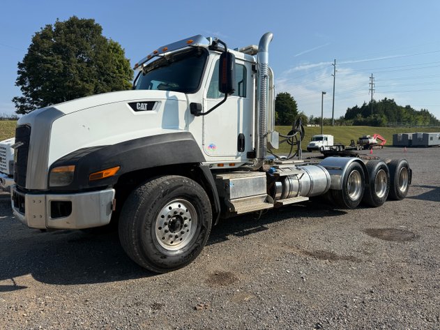 Image for 2017 CAT CT660 TRI AXLE HEAVY HAUL ROAD TRACTOR