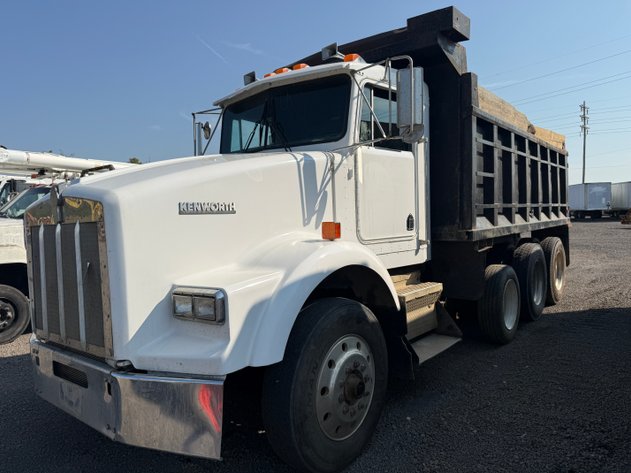 Image for 1988 KENWORTH TRI AXLE DUMP TRUCK