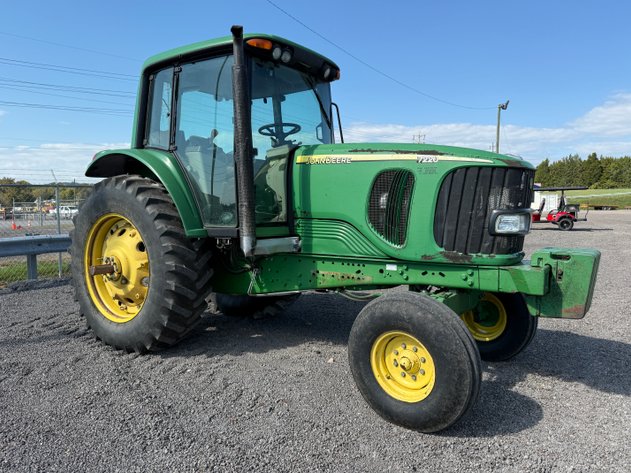 Image for JOHN DEERE 7220 TRACTOR