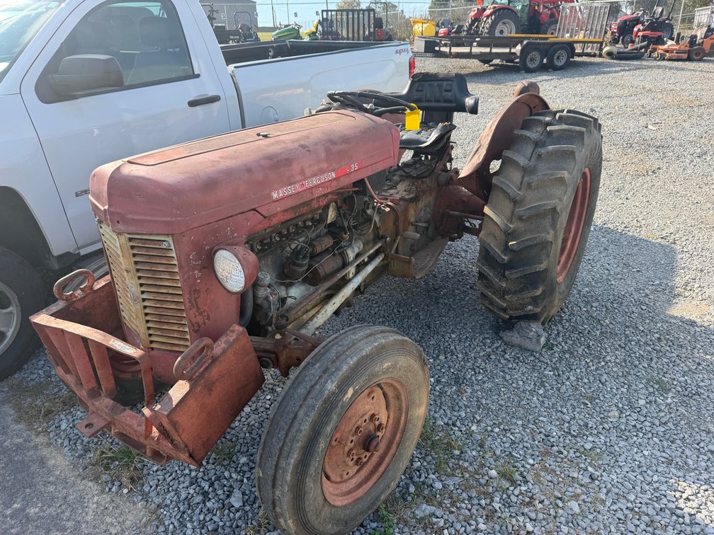 MASSEY FERGUSON 35 TRACTOR