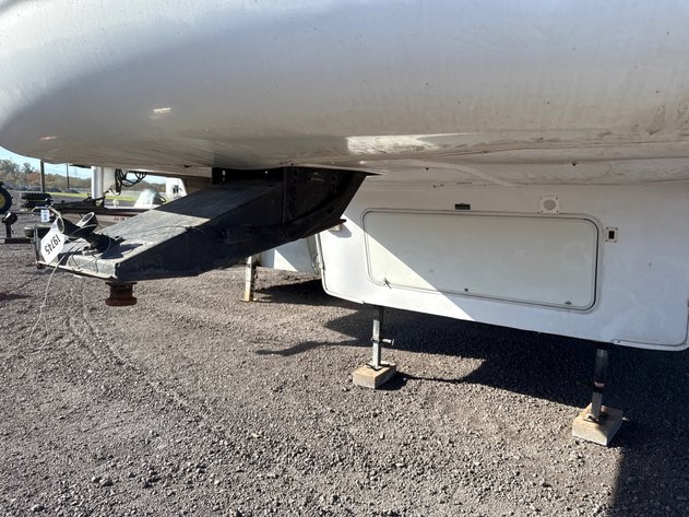 Image for 2002 KEYSTONE 32' 5TH WHEEL CAMPER
