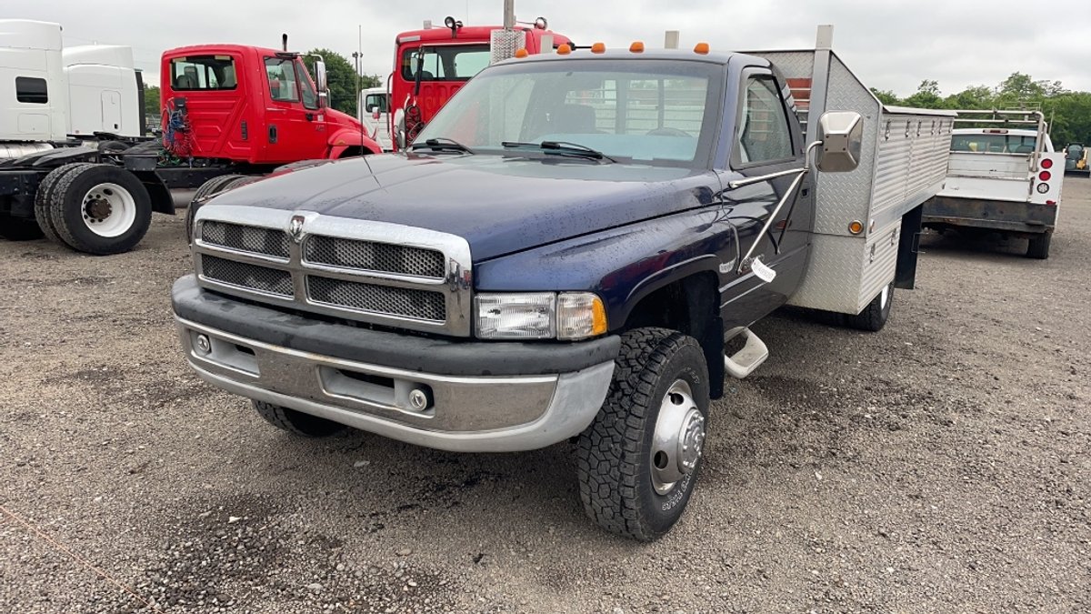 DODGE RAM 3500 DUMP TRUCK