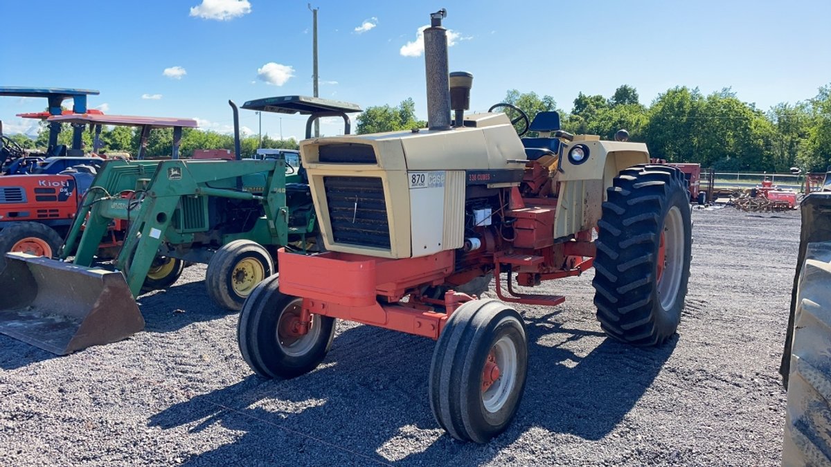 CASE 870 TRACTOR