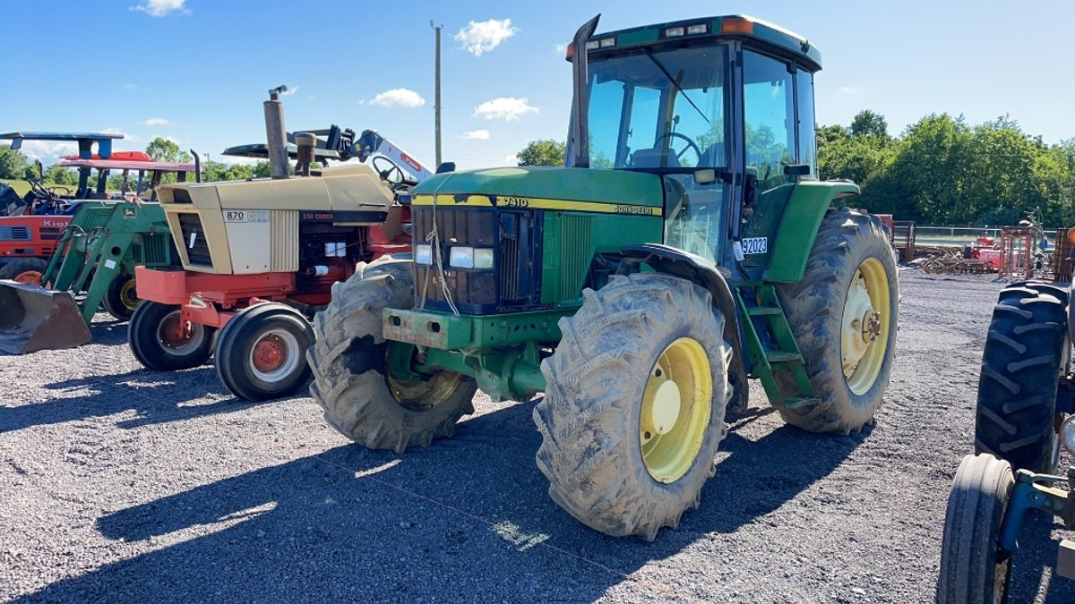 JOHN DEERE 7410 TRACTOR