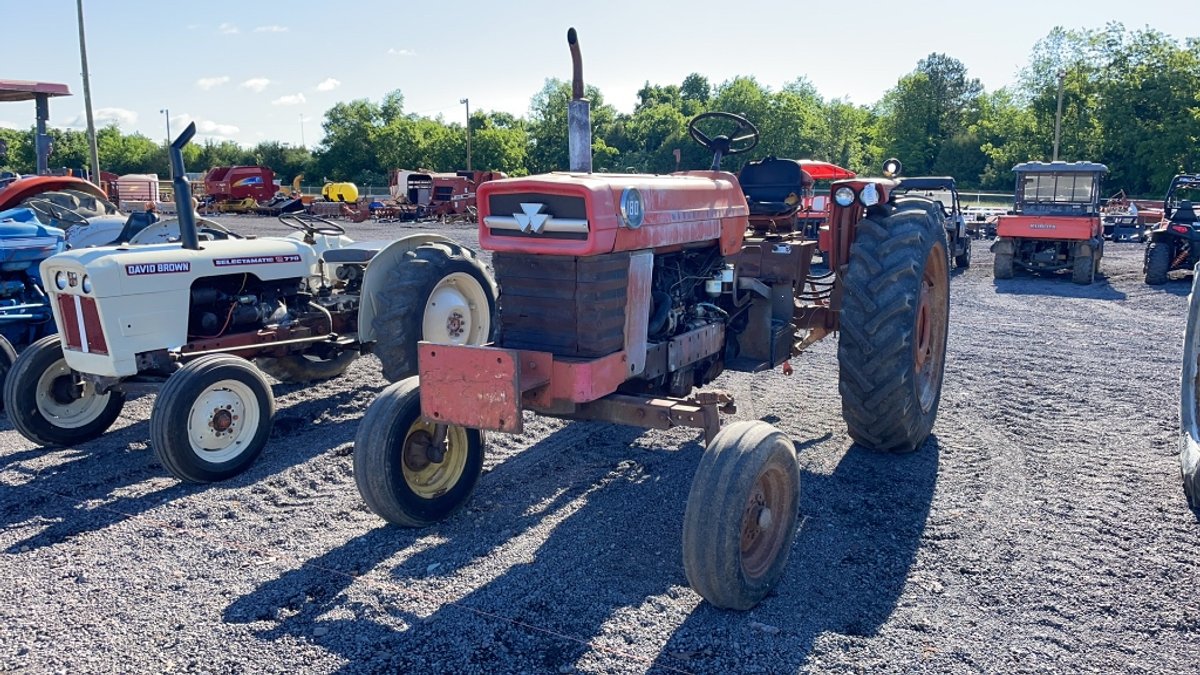 MASSEY FERGUSON 180 TRACTOR