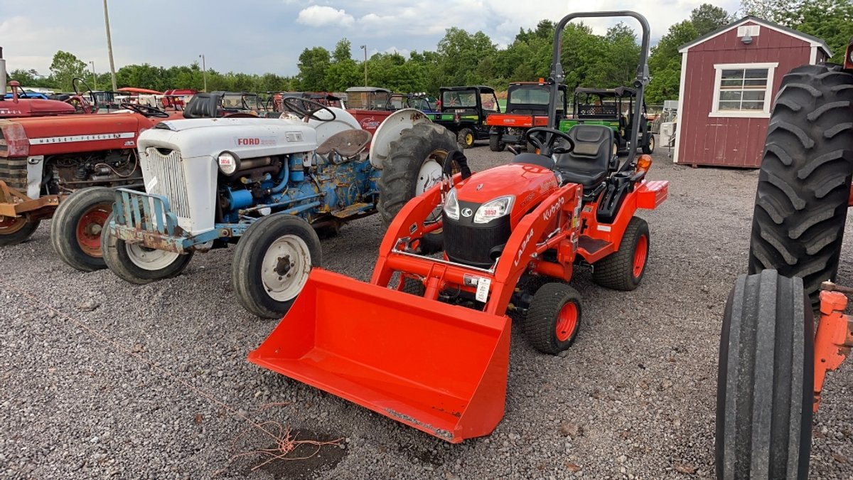 KUBOTA BX1880 TRACTOR