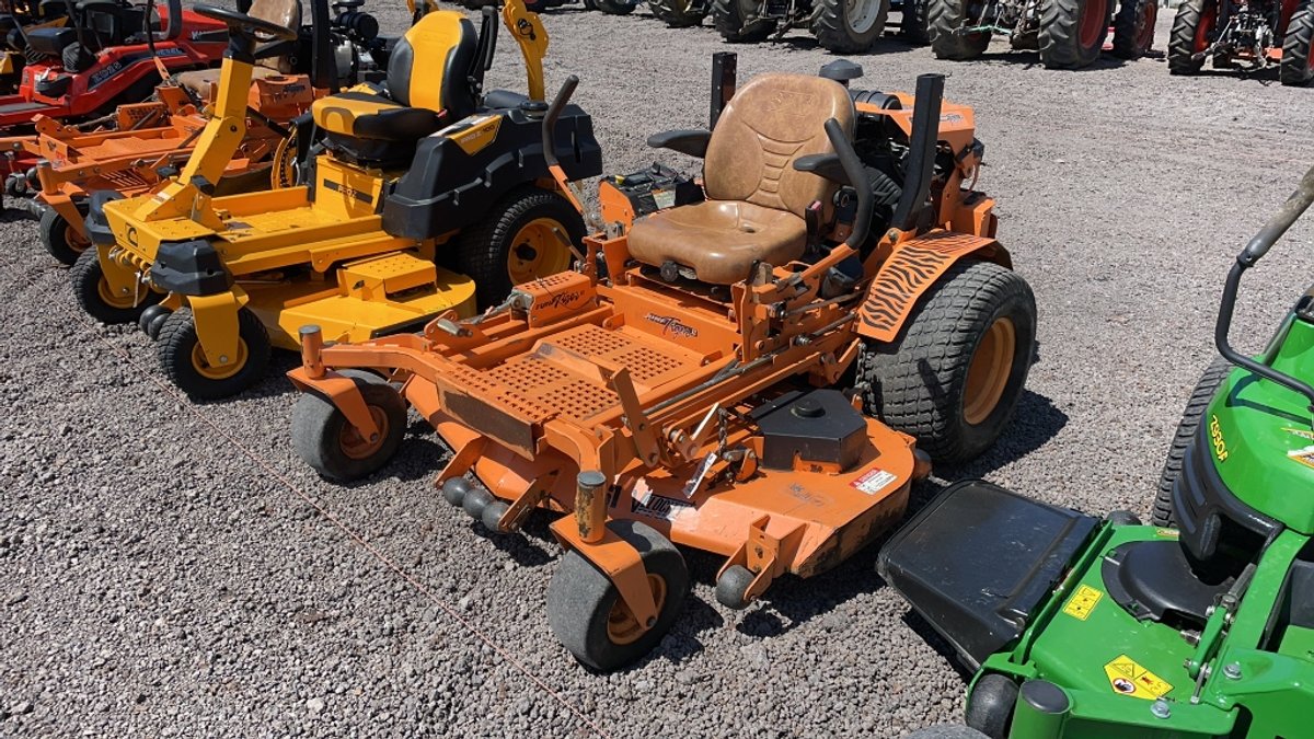 SCAG TURF TIGER ZERO TURN LAWN MOWER