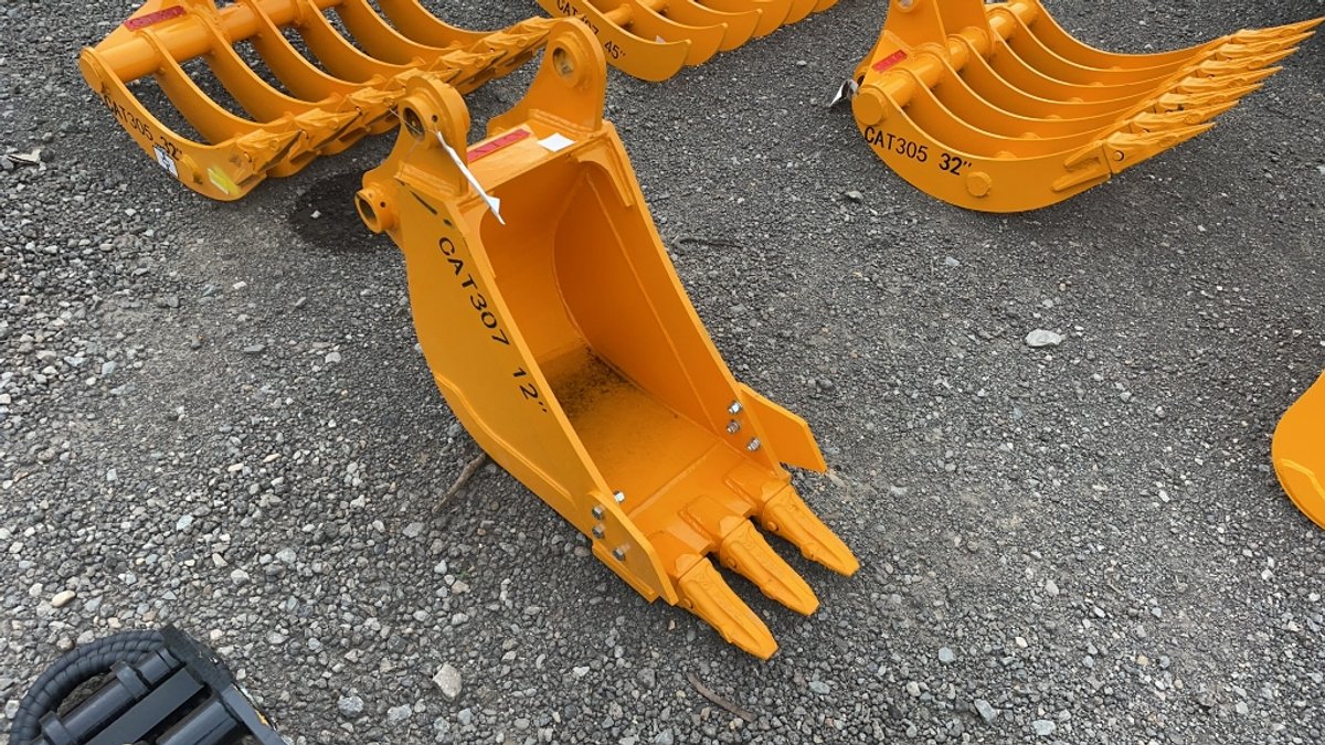 GIYI 12" EXCAVATOR BUCKET