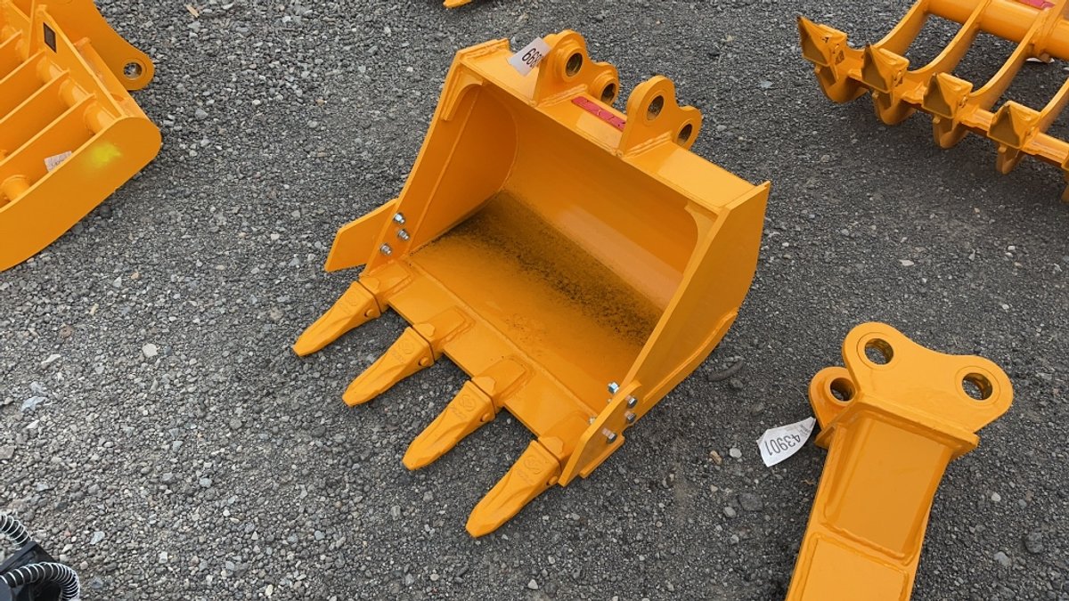 GIYI 24" EXCAVATOR BUCKET