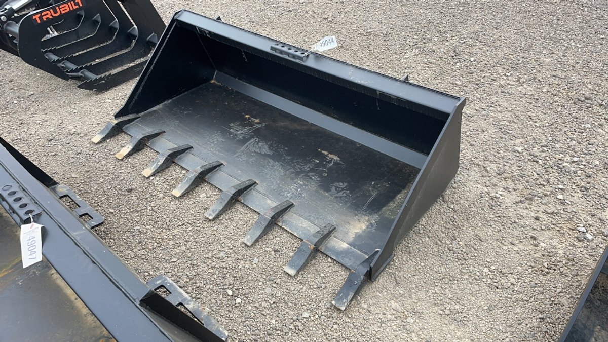 66" SKID STEER TOOTH BUCKET