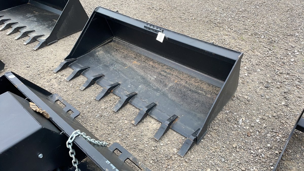66" SKID STEER TOOTH BUCKET