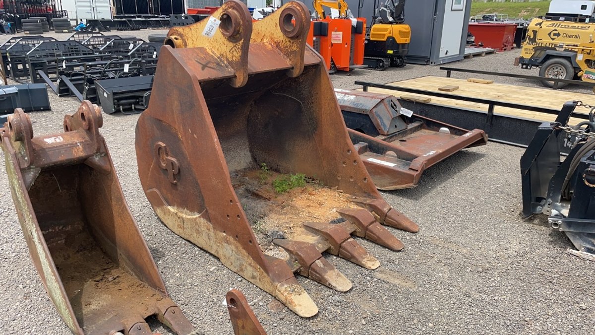 48" EXCAVATOR BUCKET