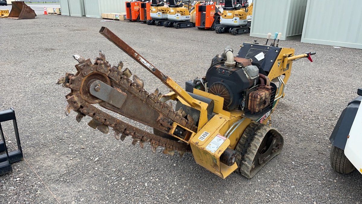 VERMEER RTX200 WALK BEHIND TRACK TRENCHER
