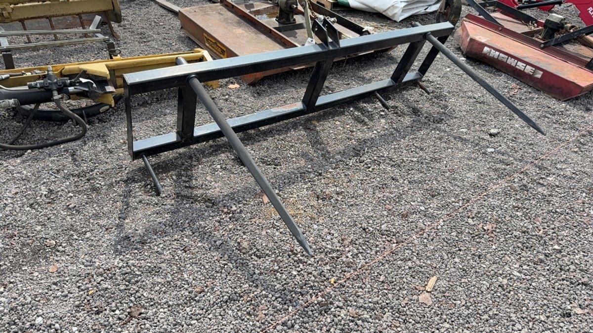 3 POINT HITCH DOUBLE BALE SPEAR